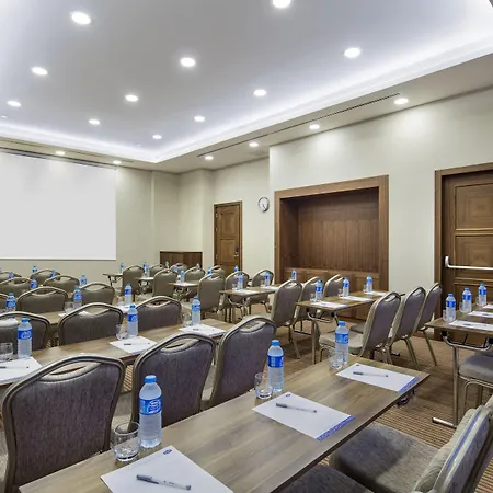 Hampton By Hilton Atakoy