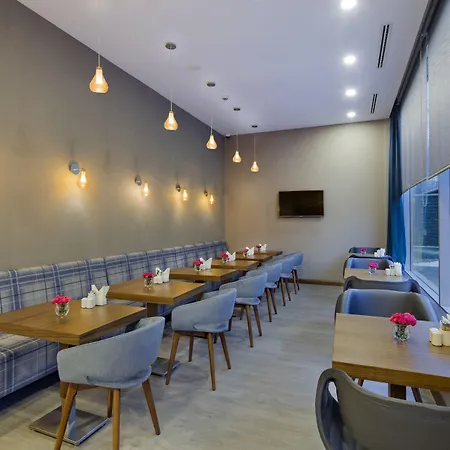 Hampton By Hilton Atakoy ホテル 3*