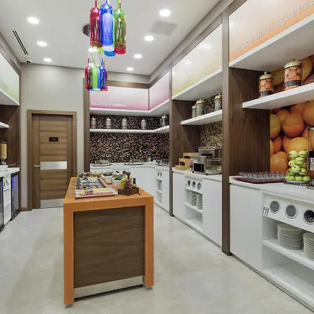 Hampton By Hilton Atakoy Hotel 3*