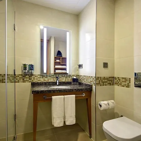 Hotel Hampton By Hilton Atakoy