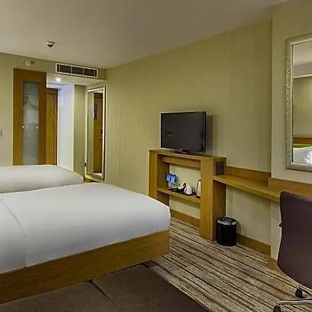 Hampton By Hilton Atakoy 3* Стамбул
