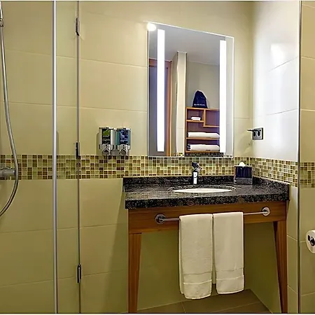 Hampton By Hilton Atakoy Hotell 3*