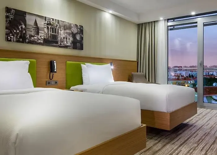 Отель Hampton By Hilton Atakoy