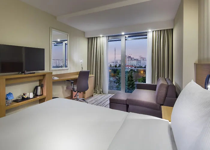 Hampton By Hilton Atakoy Стамбул