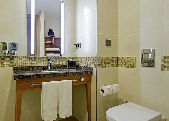 Hampton By Hilton Atakoy 3*