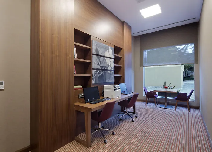 Отель Hampton By Hilton Atakoy