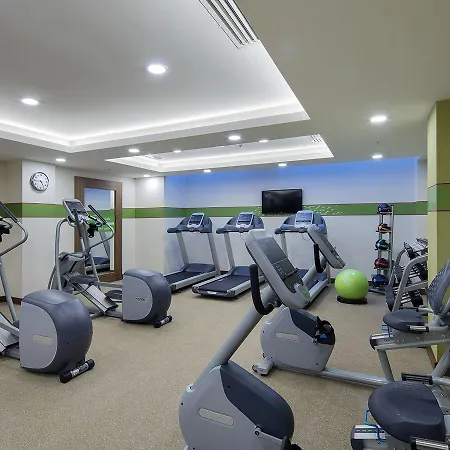 Hampton By Hilton Atakoy מלון איסטמבול